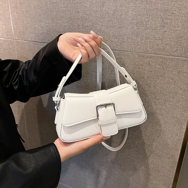 High-end textured small bag for women spring and summer 2024 new niche design single shoulder crossbody bag popular women's small square bag