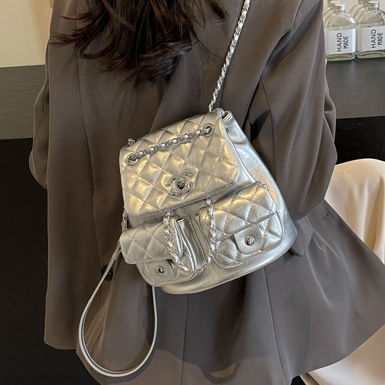 Niche high-end bags for women 2024 new style small fragrance versatile chain backpack casual rhombus handbag