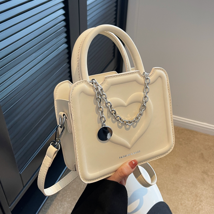 This year's popular chain cream love small square bag 2024 new light luxury commuter handbag shoulder bag crossbody bag