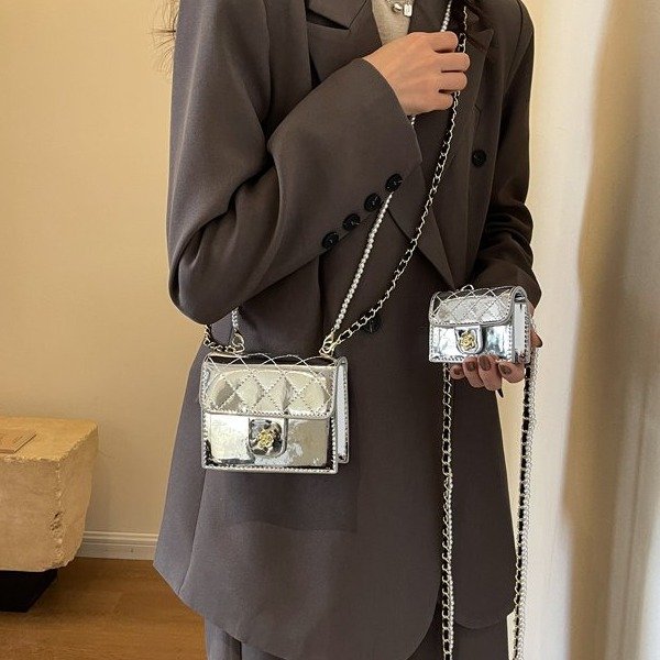 Lipstick bag, foreign style bag, women's bag, new fashionable pearl chain crossbody bag, rhombus shiny small square bag