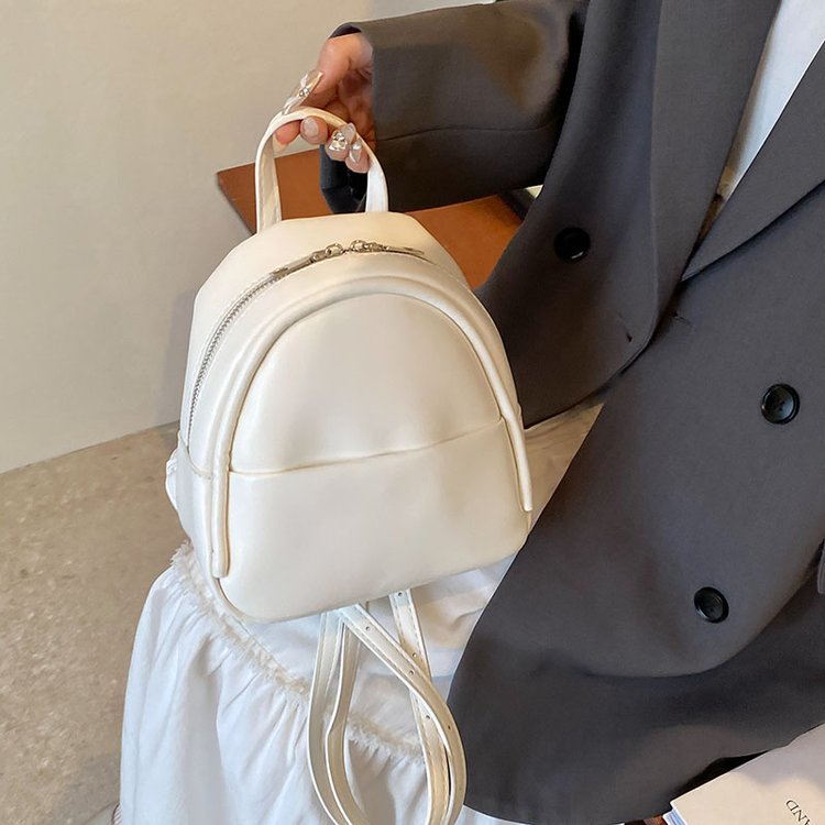 2024 niche design new women's bag spring and summer high-end lightweight small backpack casual versatile student backpack