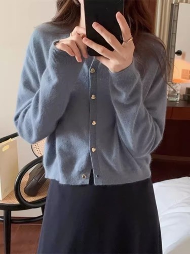 Pink knitted cardigan for women in autumn and winter gentle style imitation raccoon velvet high-end short sweater jacket petite top