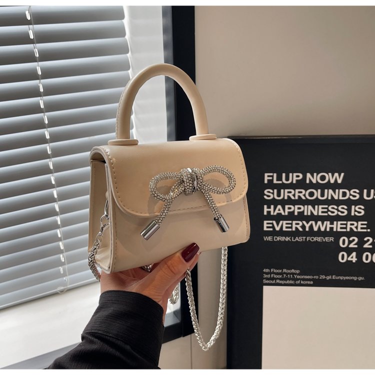 ins niche French texture bag women's winter new bow small square bag foreign style single shoulder crossbody bag