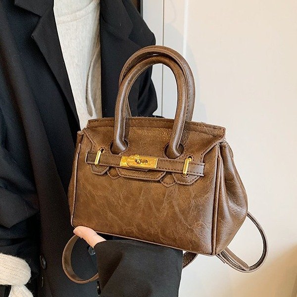 American Retro Versatile Denim Kelly Bag Women's Casual Stitching Contrast Color Handheld Birkin Bag Lock Crossbody Delivery