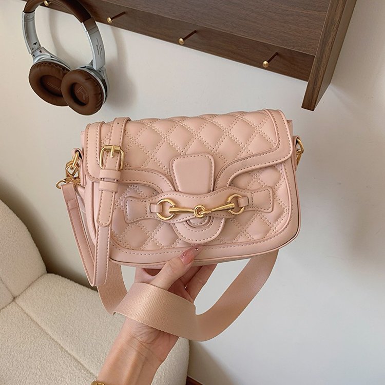 High-end niche bag for women, new wedding bag, retro red saddle bag, fashionable and versatile one-shoulder crossbody bag