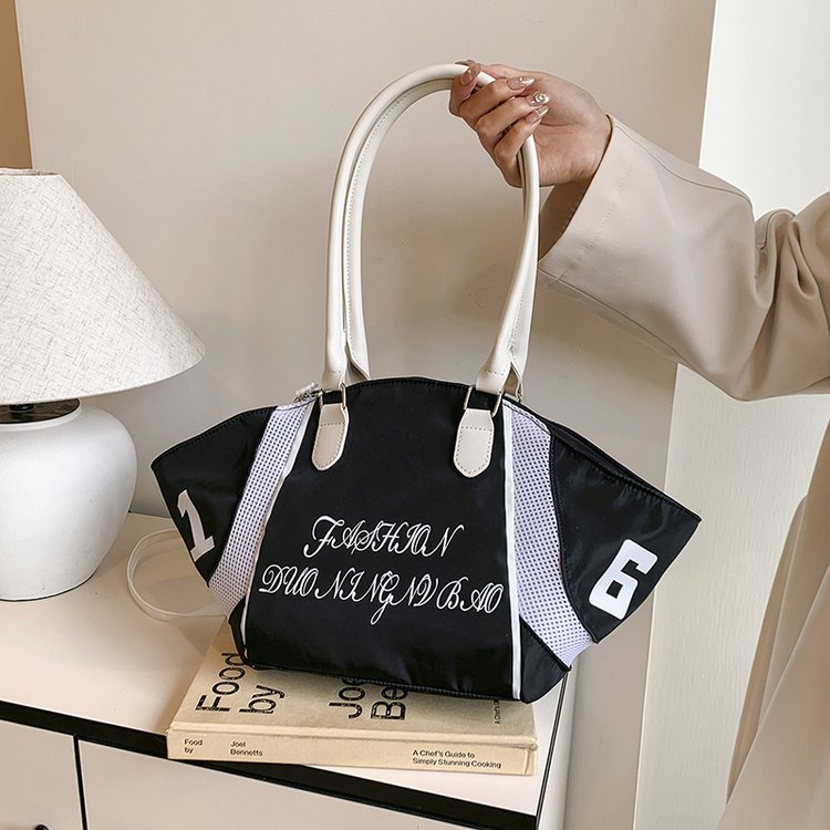 Commuting Large Capacity Bag Women's 2024 New Casual Versatile Nylon Cloth Shoulder Crossbody Bag Handheld Tote Bag