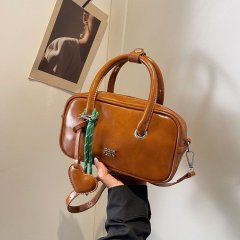 Retro high-end portable bowling bag for women 2024 new simple pillow bag versatile shoulder crossbody bag