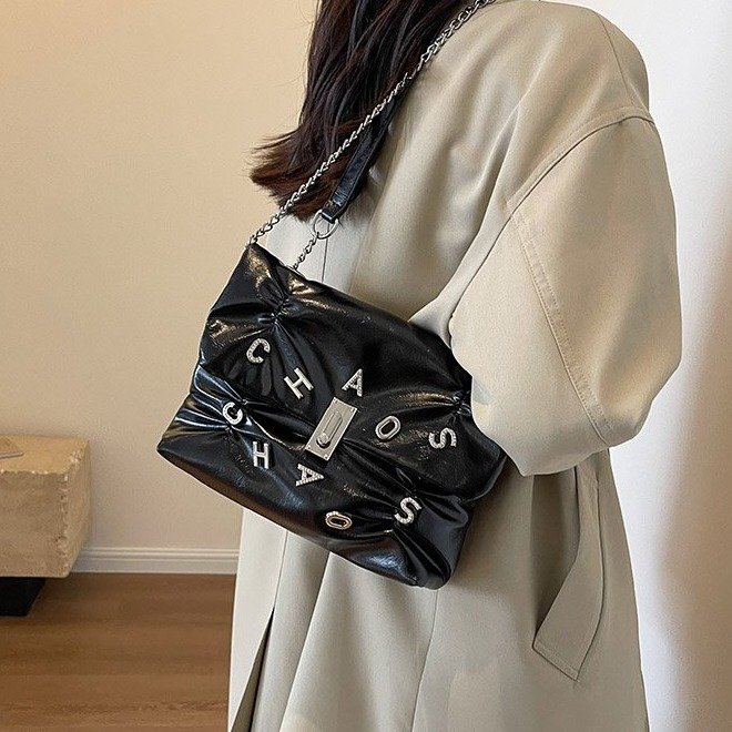 Soft leather texture bag for women new fashion shoulder armpit bag niche design versatile crossbody small square bag