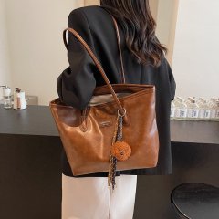 Cross-border high-quality underarm shoulder women's bag new 2024 fashion large-capacity tote bag commuter large bag wholesale