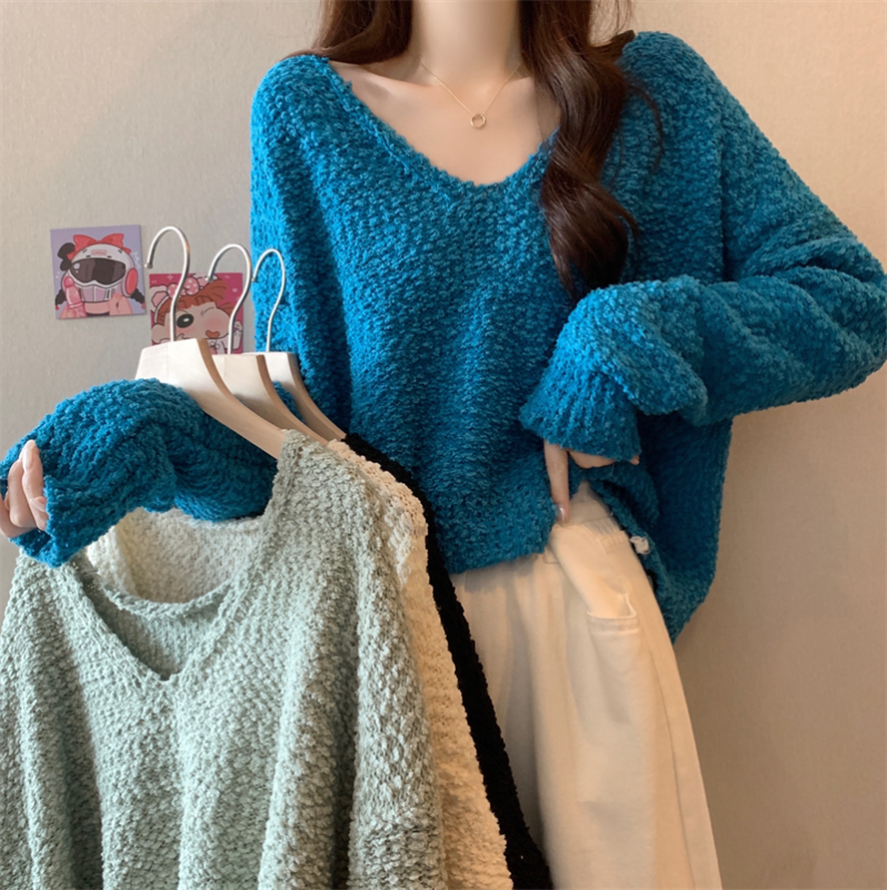 Designed large V-neck knitted sweater top for women