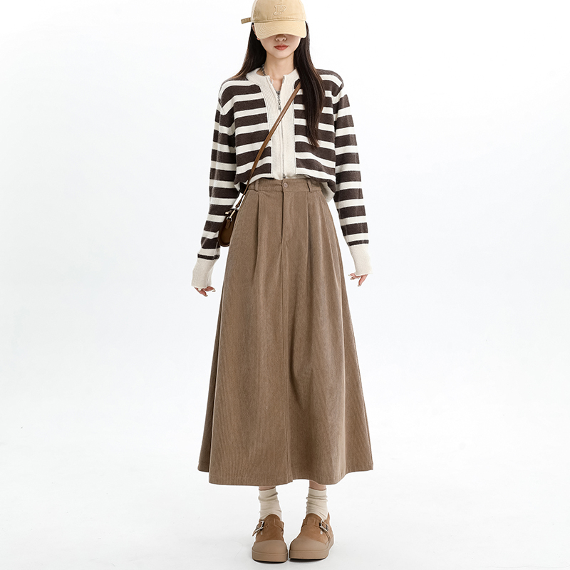Korean version of corduroy high-waisted a-line skirt 2024 women's autumn and winter new style versatile slimming temperament mid-length a-line skirt