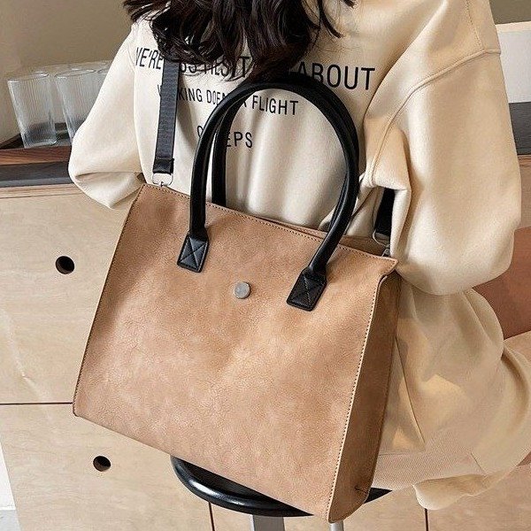 Hand-held commuter bag women's new fashionable Korean tote bag large capacity travel shoulder crossbody bag