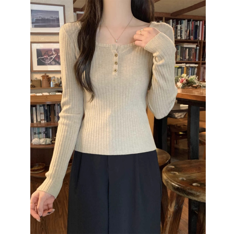 Autumn and winter French square collar chic button-down sweater women's high-end knitted bottoming shirt pure desire slim fit trendy top