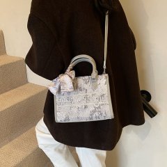 Summer small tote bag for women, silk scarf, beach vegetable basket bag, embroidered handbag, one-shoulder crossbody bag, beach bag for women