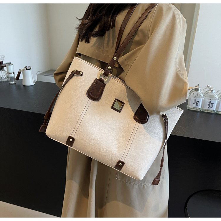 Bags for Women 2024 New Fashion Niche Underarm Tote Bag Student Class Commuting Large Capacity Shoulder Handbag