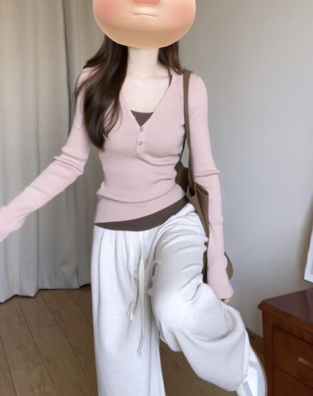 Gentle style, beautiful first love knitted sweater, autumn slim fit design, fashionable niche slimming fake two-piece top