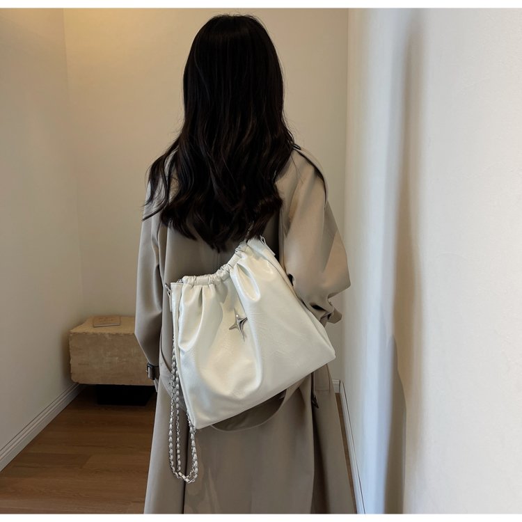 Planet Large Capacity Tote Bag Women's High-end Feeling Bag New Commuting Shoulder Bag Summer High-End Feeling Hand-delivered