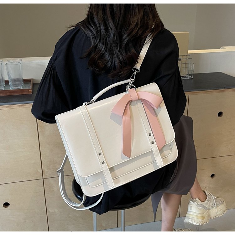 Casual Large Capacity Commuting Backpack Women's 2024 New Fashion Niche Student School Bag Versatile Casual Backpack