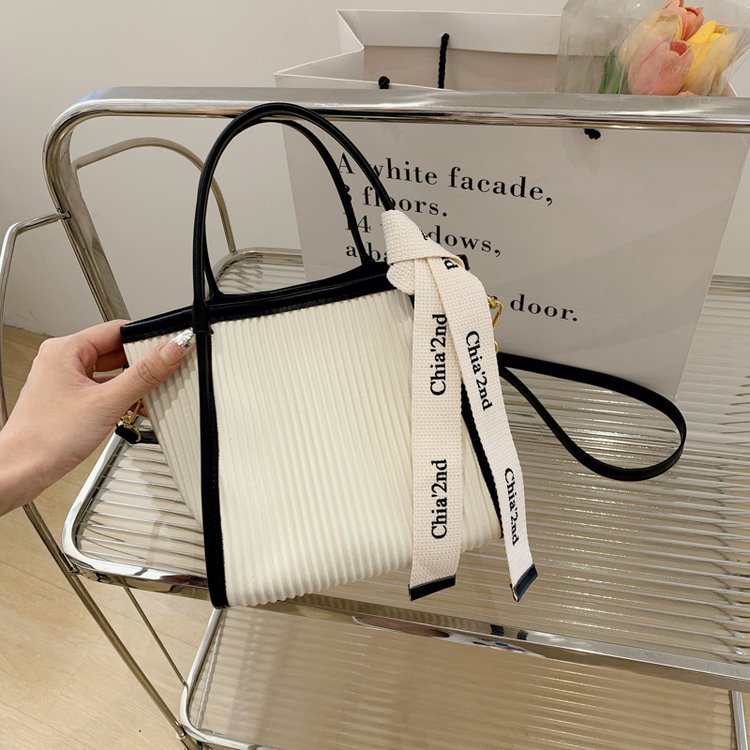 Casual fashion large-capacity handbag new style simple mother-in-law bag fashionable internet celebrity single shoulder crossbody tote