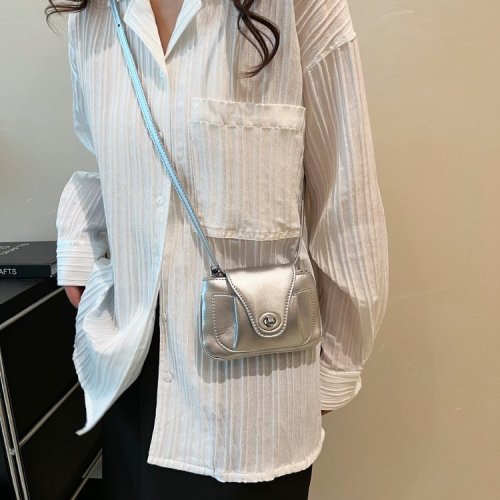 Korean mini cute women's bag 2024 new style, versatile cross-body bag, oily wax leather texture, fashionable shoulder bag