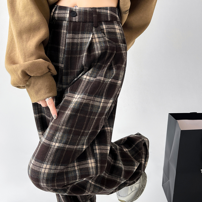 Real shot of thickened plaid trousers for women in autumn and winter, high-waisted and drapey casual narrow-edition floor-length woolen straight-leg wide-leg trousers