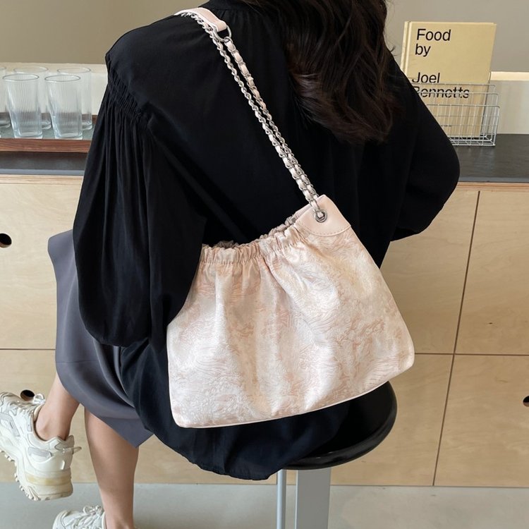 Niche texture fashion armpit bag for women 2024 new style retro simple new Chinese style shoulder bag chain bucket bag