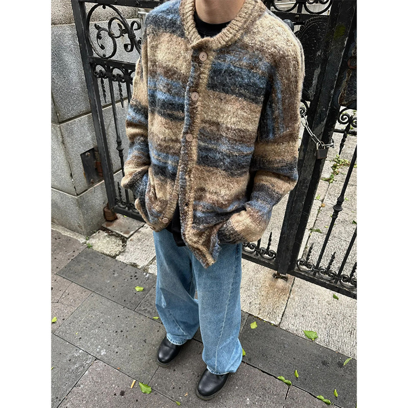 In stock~Autumn and winter American retro colorful striped sweater men's knitted cardigan lazy jacket