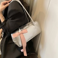 Korean niche oil versatile trendy armpit bag for women 2024 new model Xu Yunzhen same style bag commuting large bag