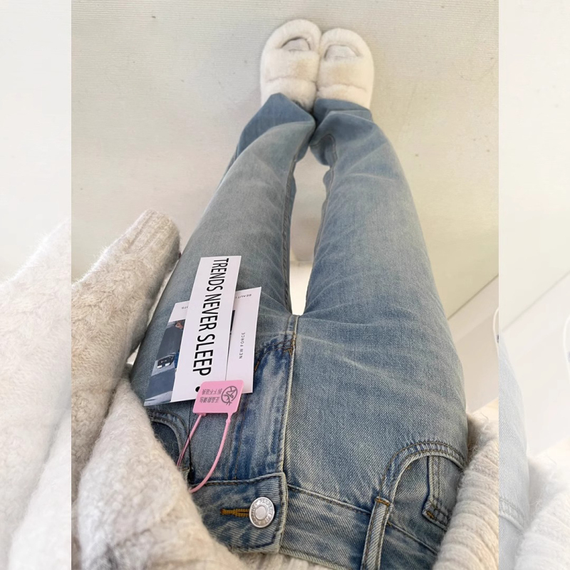 Designed with contrasting colors, high-waisted, high-elastic straight-leg women's casual and versatile cigarette pants