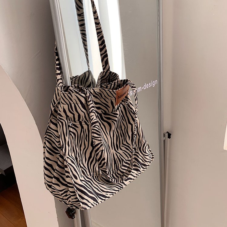 Striped canvas bag for women, trendy Internet celebrity, Korean version tote bag, niche design, large capacity shoulder bag