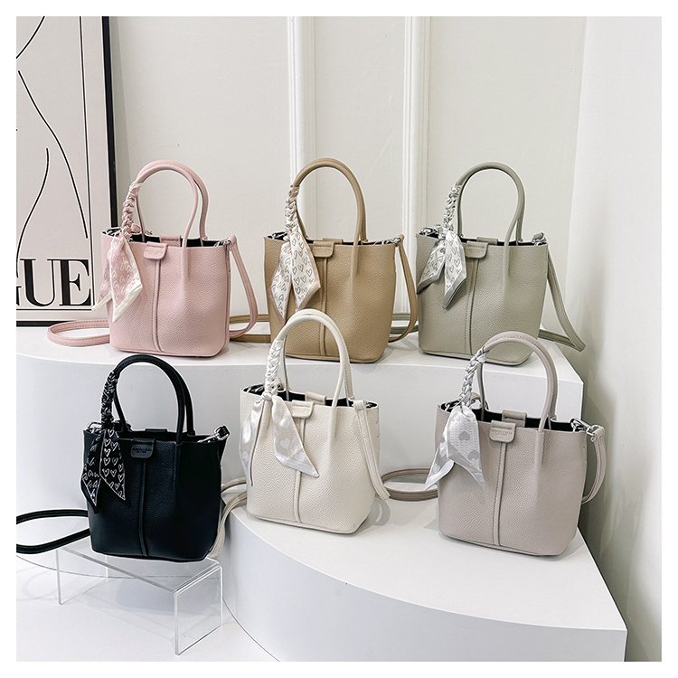 Commuting bucket bag for work 2024 spring and summer new fashion fashionable multi-match portable shoulder bag