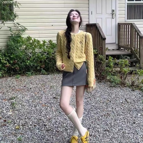 Yellow twist knitted cardigan sweater for women autumn 2024 new style soft and sweet style high-end top