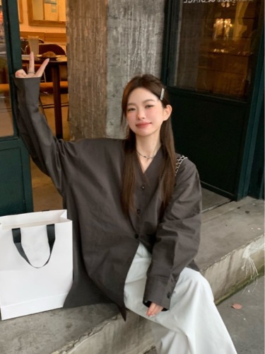 Autumn simple casual BF design V-neck loose and versatile slim shirt for women