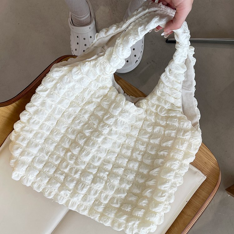 Women's bags are popular this year, underarm bags, stylish cloud pleated bubble women's bags, simple casual handbags, shoulder bags
