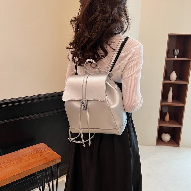 Backpack Women's New Fashion Fashion Backpack Wholesale Women's Backpack Large Capacity Female College Student Can Portable School Bag
