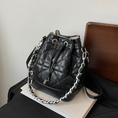 Wholesale Korean style high-end rhombus chain bag women's bag new fashion casual backpack versatile bucket bag