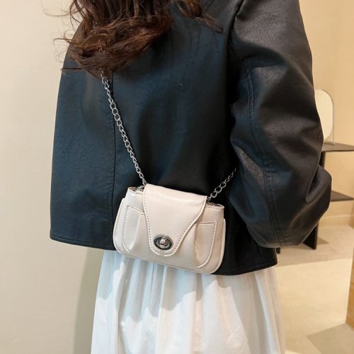 Korean mini cute women's bag 2024 new style, versatile cross-body bag, oily wax leather texture, fashionable shoulder bag
