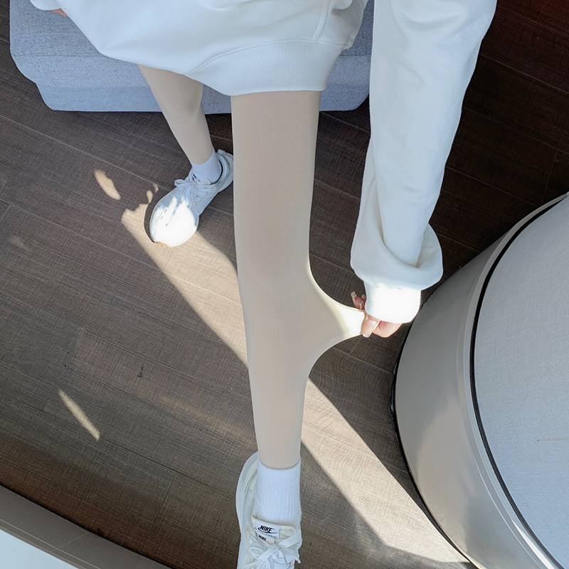 Actual shot and real price bare leg socks for women in autumn and winter, plus velvet and thickening to keep feet warm, pantyhose, one-piece pants and leggings for outer wear