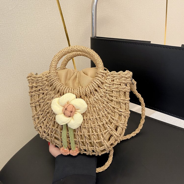 Small fresh woven bag for women 2024 new small flower straw handbag seaside vacation beach single shoulder crossbody bag