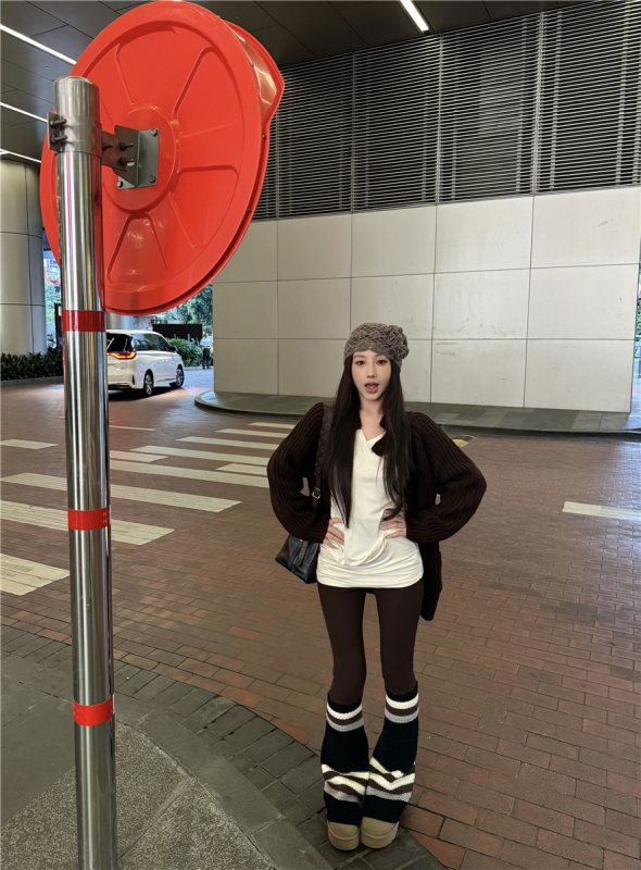 Loose-fitting irregular T-shirt, versatile long-sleeved top, sweater cardigan, cute slimming trousers suit