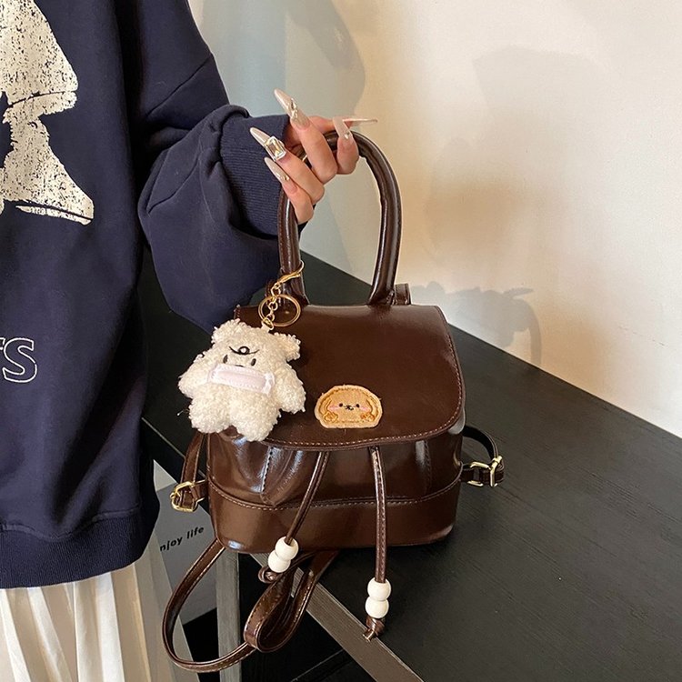 This year's popular texture niche women's backpack 2024 new fashion versatile small backpack retro mini small school bag
