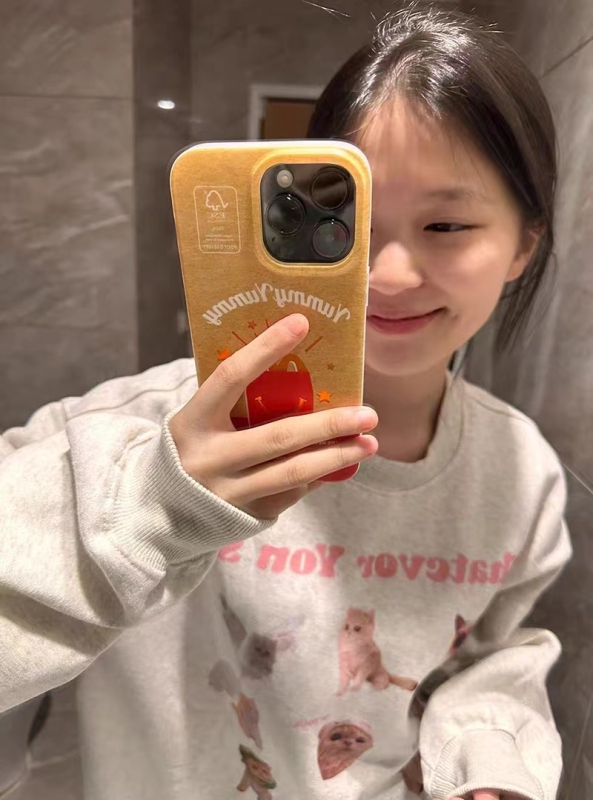 Thin Chinese cotton milk silk plus velvet Chinese cotton silver fox velvet round neck printed sweatshirt for female couple Douyin quality