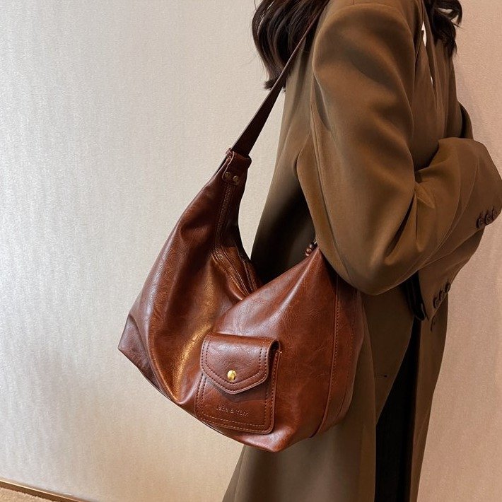 New retro large-capacity bag girl’s birthday gift, practical, fashionable and simple one-shoulder cross-body handbag