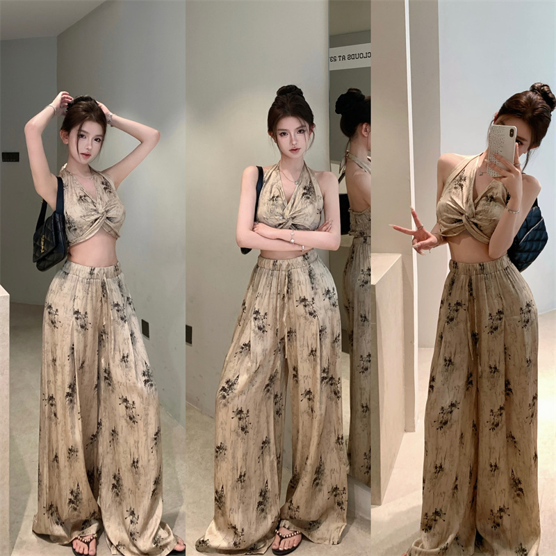 Actual shot and real price ~ New Chinese old money style two-piece halter neck backless printed top + high waist wide leg trousers suit