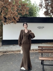 Knitted sweater three-dimensional floral top half-length skirt long coat Xiaoxiang three-piece suit