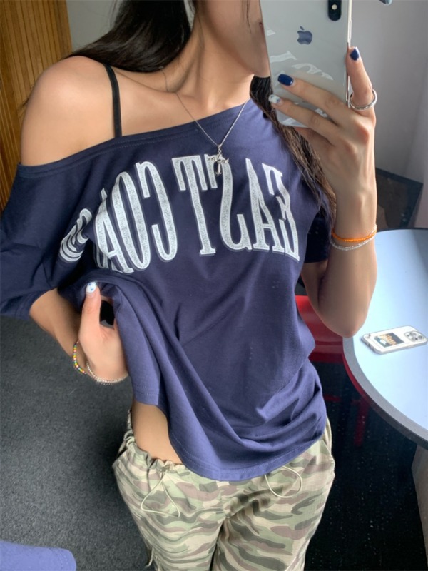 American retro slanted shoulder short-sleeved T-shirt for women in summer hot girl letter print lazy loose niche off-shoulder top