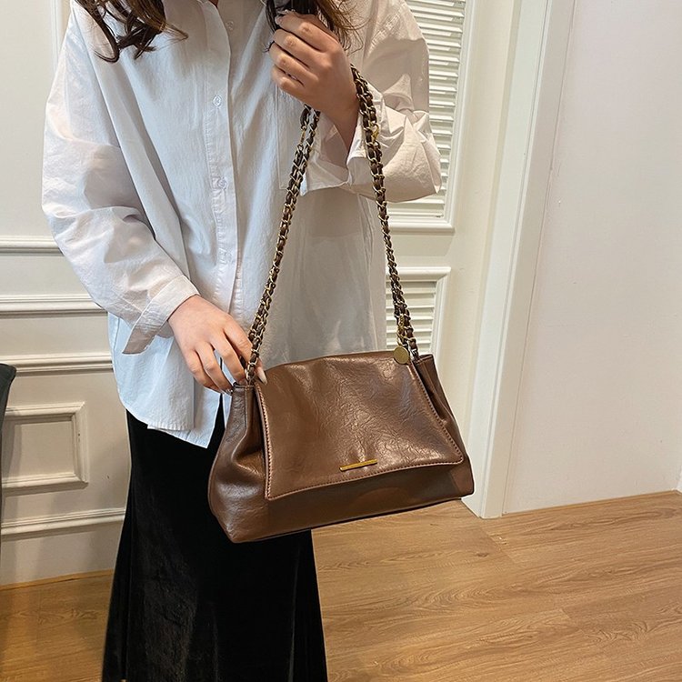 Popular retro trendy large-capacity underarm tote bag for women 2024 new autumn and winter simple chain shoulder crossbody bag