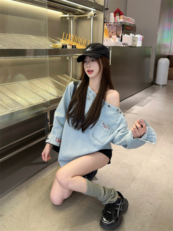 American retro loose shirt for women with personalized design niche oblique shoulder one-shoulder denim top