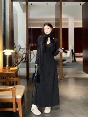 Korean chic autumn and winter hand-made one-piece V-neck versatile warm dress comes with a scarf