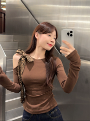 Long-sleeved bottoming shirt for women 2024 new style inner t-shirt with unique design and super nice top